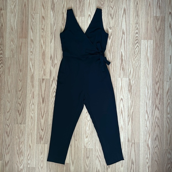 Belle Vere Black Wrap Style Women’s Jumpsuit (Size S) - Picture 1 of 5